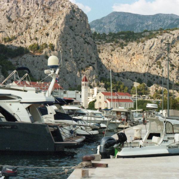 Analogue photograph by Mateusz Siudmak