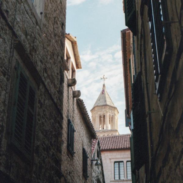 Analogue photograph by Mateusz Siudmak